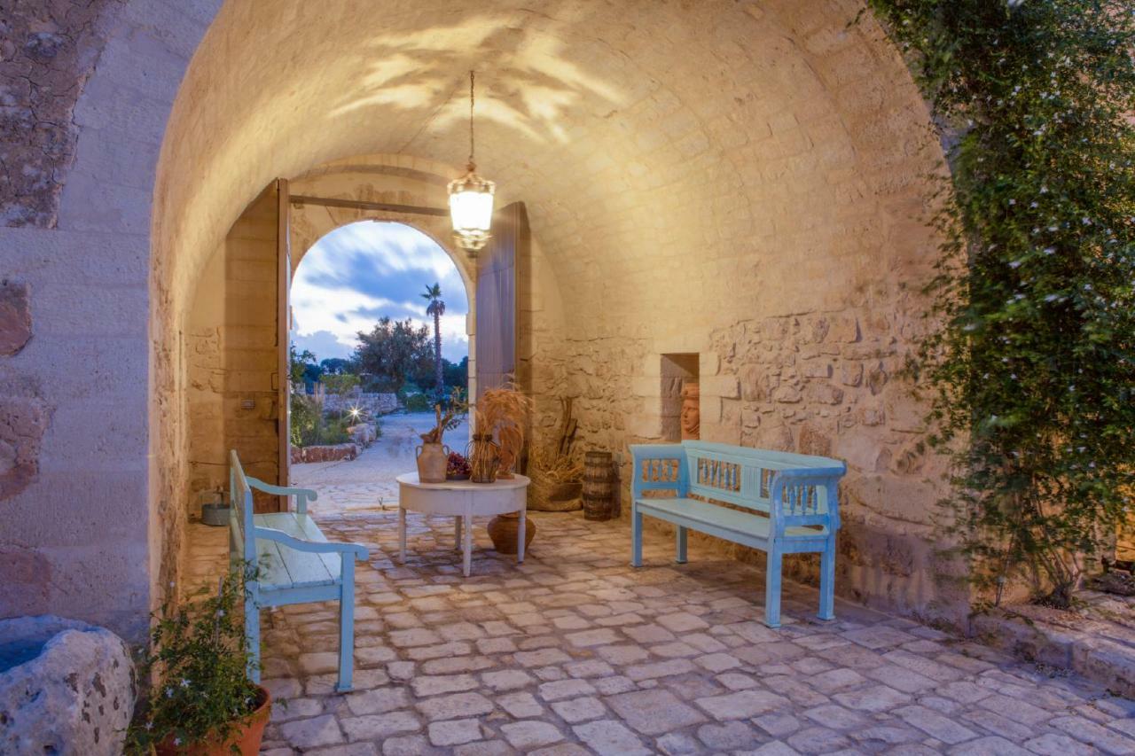 Penzion Terre Di Cavalusi Relais Donnafugata Exteriér fotografie