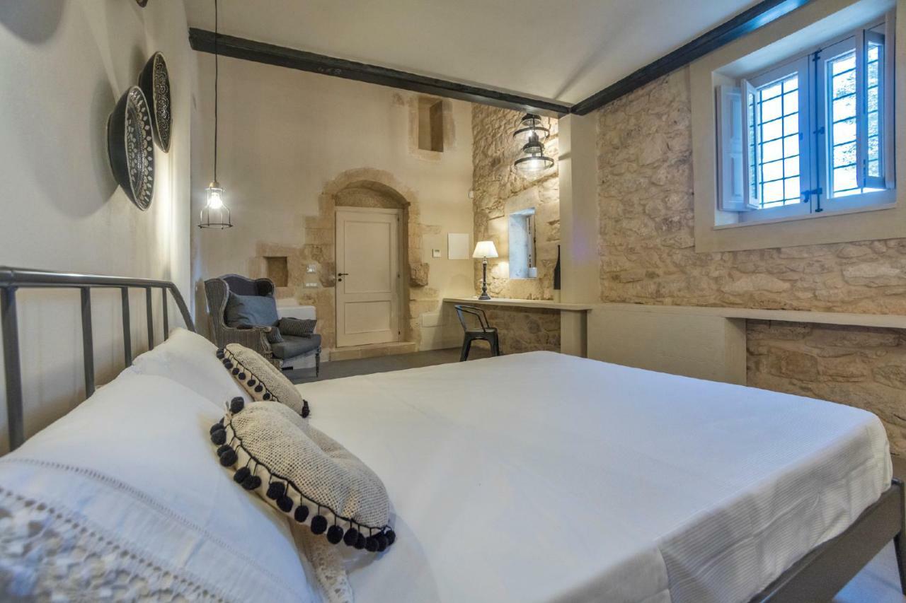 Penzion Terre Di Cavalusi Relais Donnafugata Exteriér fotografie